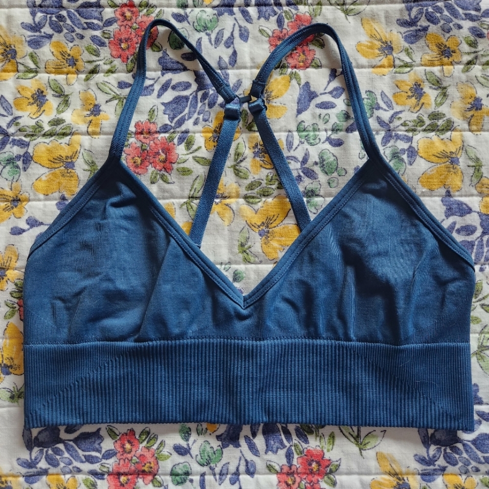 Lululemon Ebb to Street Bra Navy 6